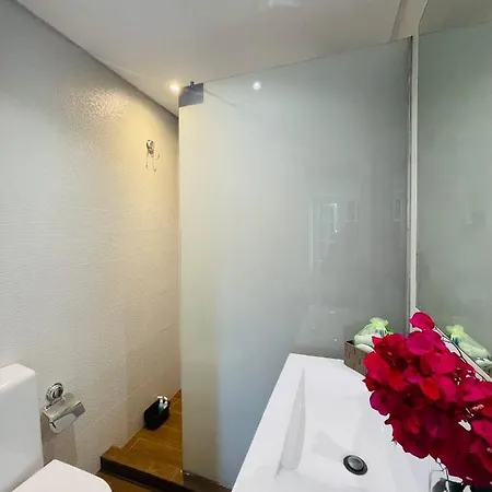 The Farm House.23 Funchal (Madeira)