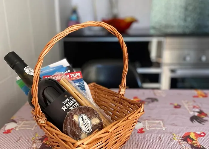 The Farm House.23 * Funchal (Madeira)